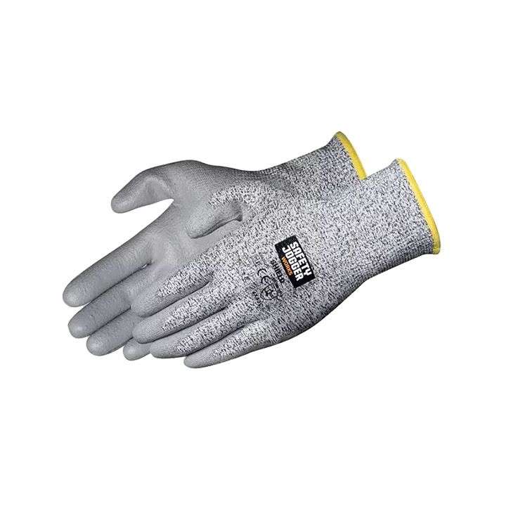 4 Yếu Tố Thực Tế Tác Động Trực Tiếp Đến Việc Lựa Chọn Găng Tay Chống Cắt An Toàn 1 Găng Tay Chống Cắt An Toàn Bền Bỉ