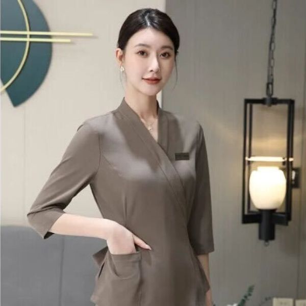 7 Tuyệt Kỹ Nâng Tầm Bản Sắc Thương Hiệu Nhờ Đồng Phục Spa Thiết Kế Riêng 2 Đồng Phục Spa Thiết Kế Riêng Chất Lượng